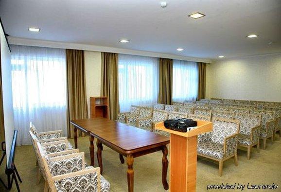 Hotel O Azamat à Astana Business photo