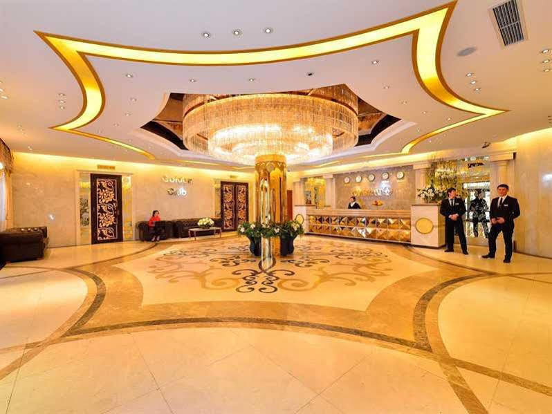 Hotel O Azamat à Astana Extérieur photo